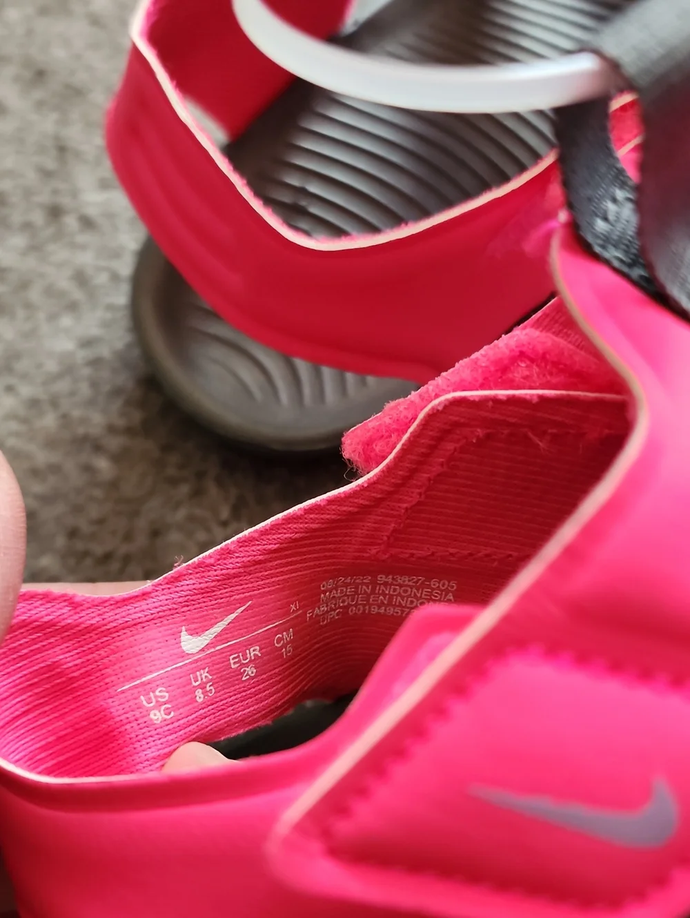 NEW Nike Kids Pink Water Sandals